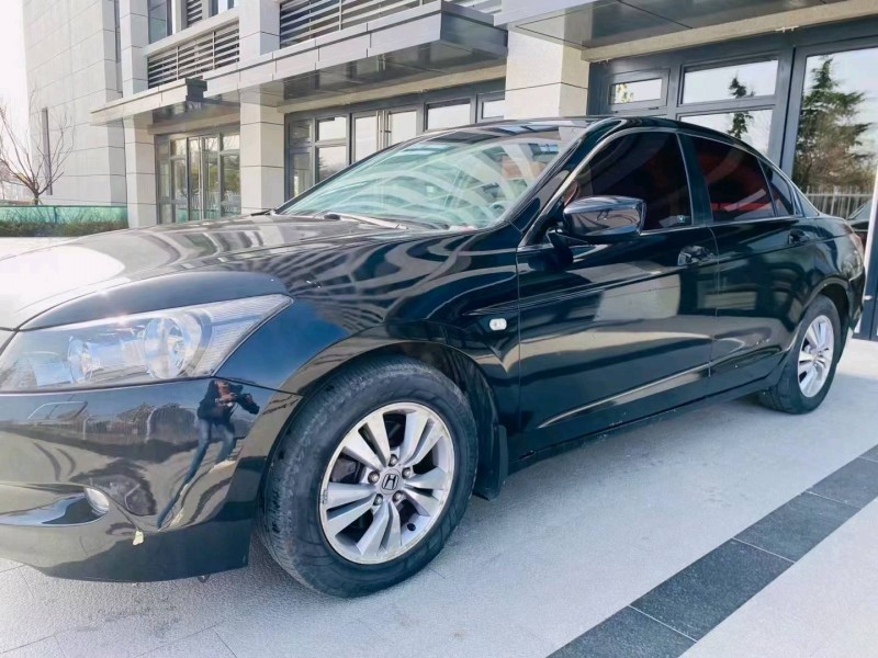 青岛10年本田雅阁2