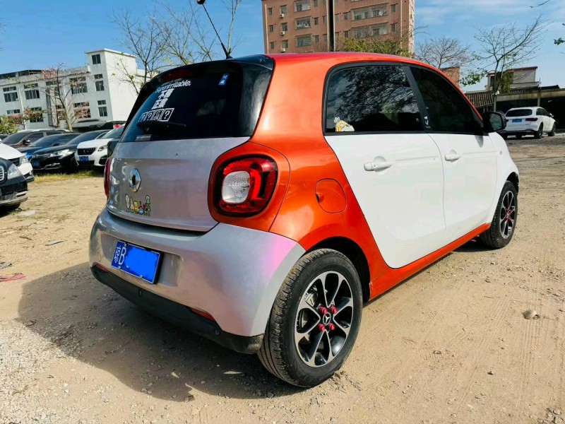 广州16年奔驰smart8
