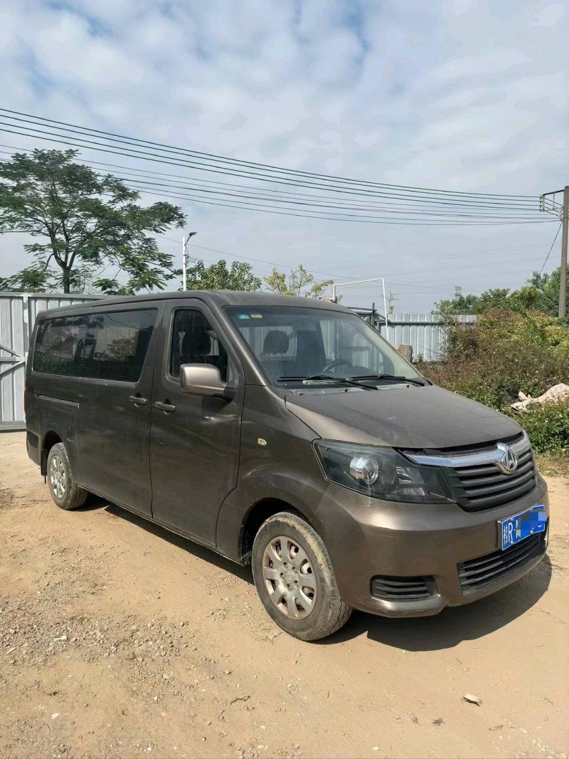 广州19年长安汽车睿行2