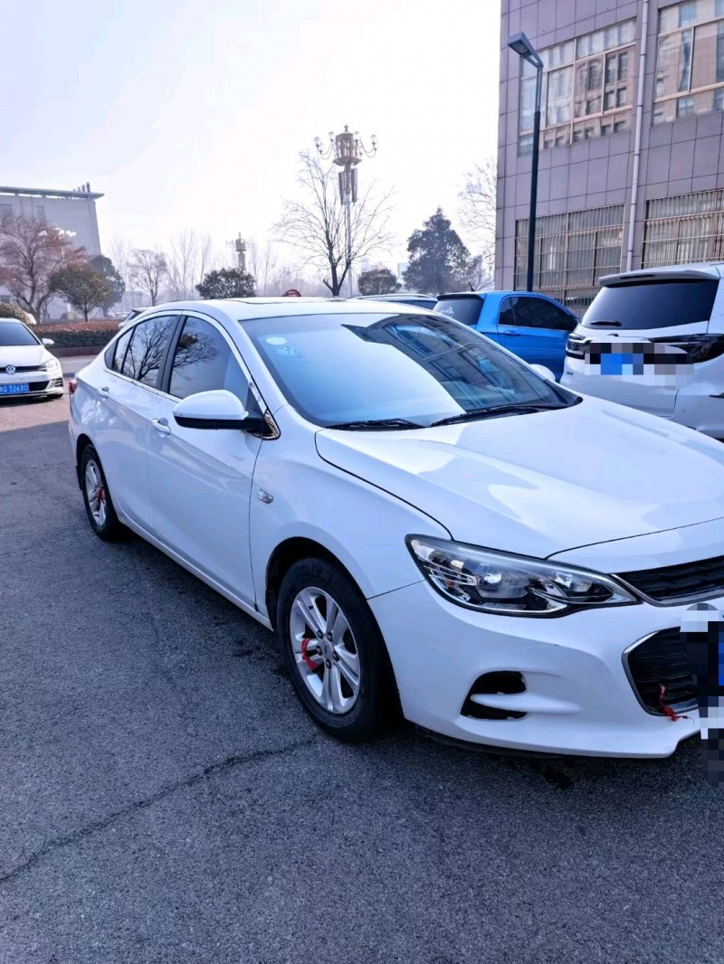 济宁18年雪佛兰科沃兹2