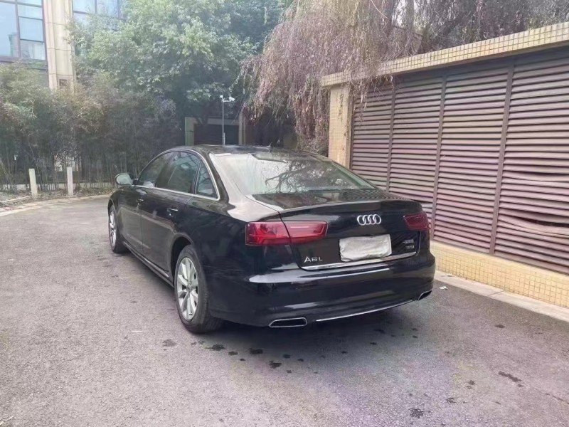 成都19年奥迪A6L7