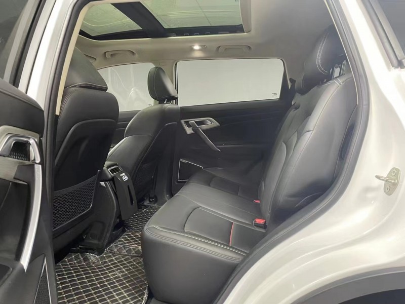 成都20年吉利博越6