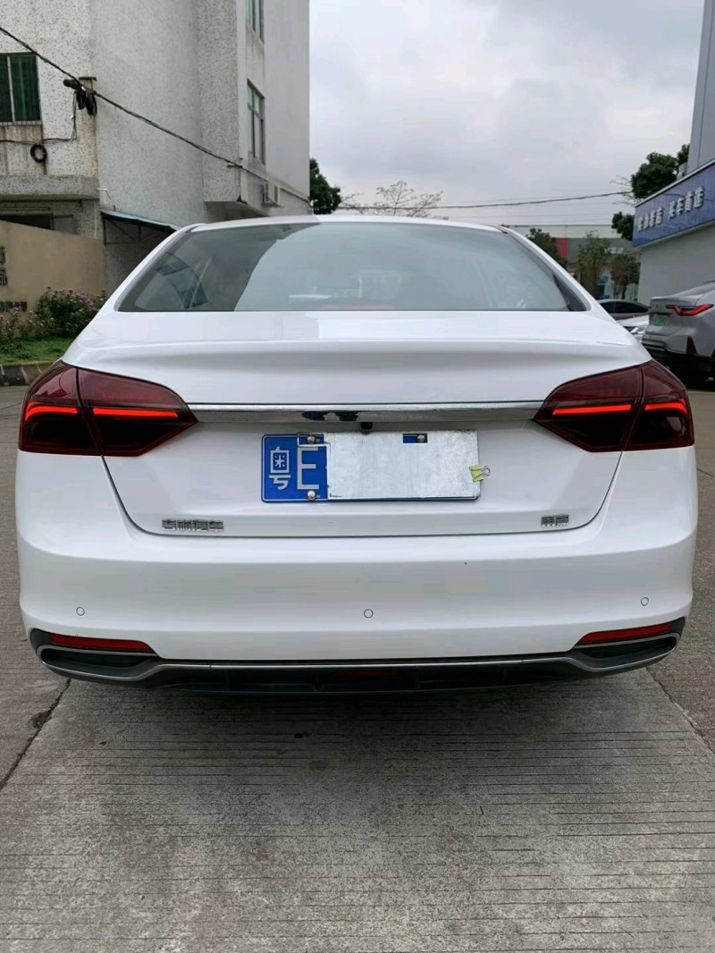 中山20年吉利帝豪9