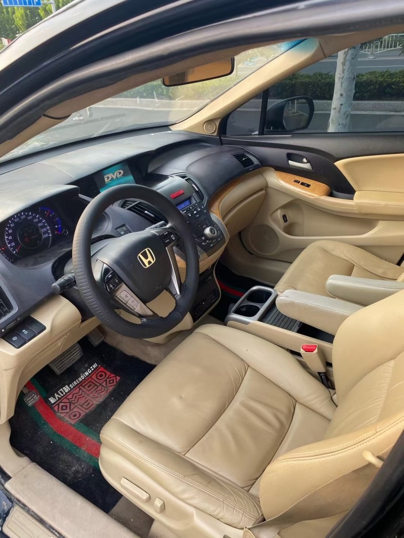 淄博11年本田艾力绅4