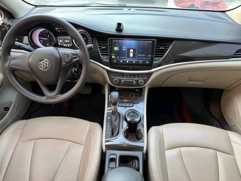 嘉兴17年别克威朗6