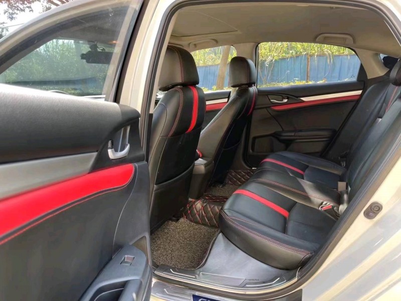 珠海18年本田思域5