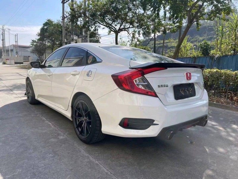 珠海18年本田思域9