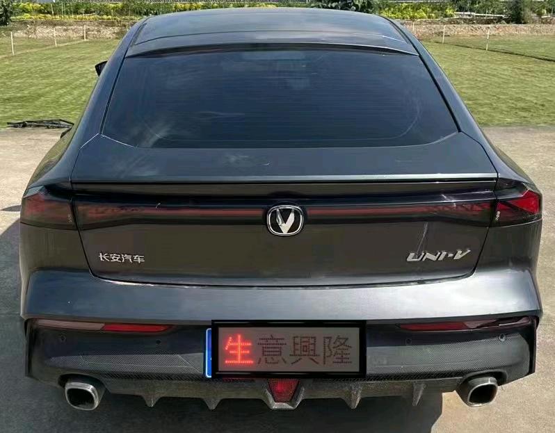 深圳22年长安汽车UNI-V4