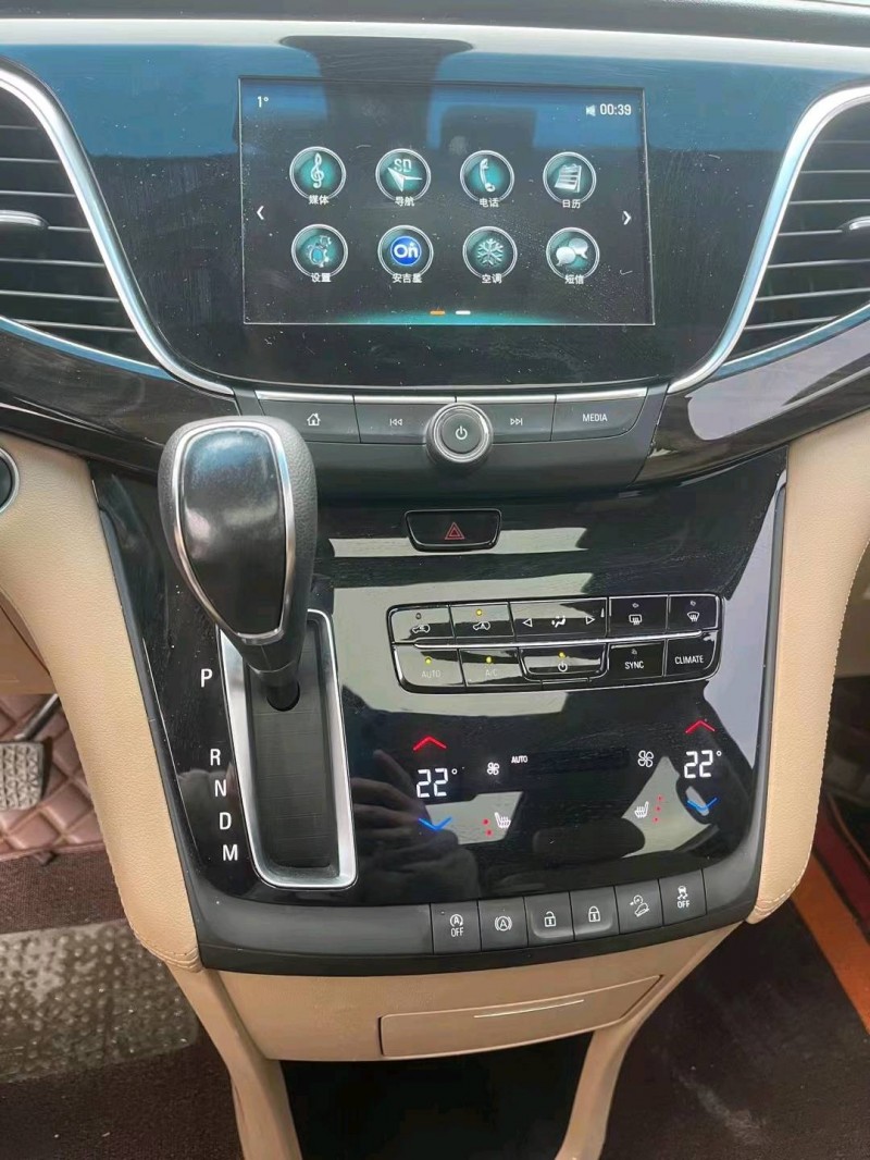 枣庄19年别克GL88