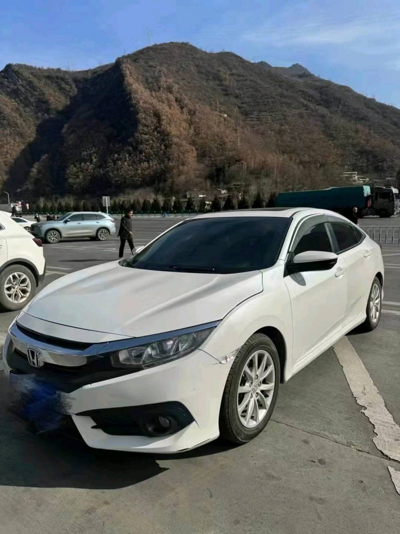 重庆18年本田思域2