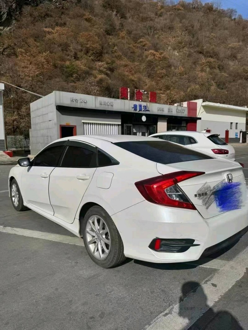 重庆18年本田思域6