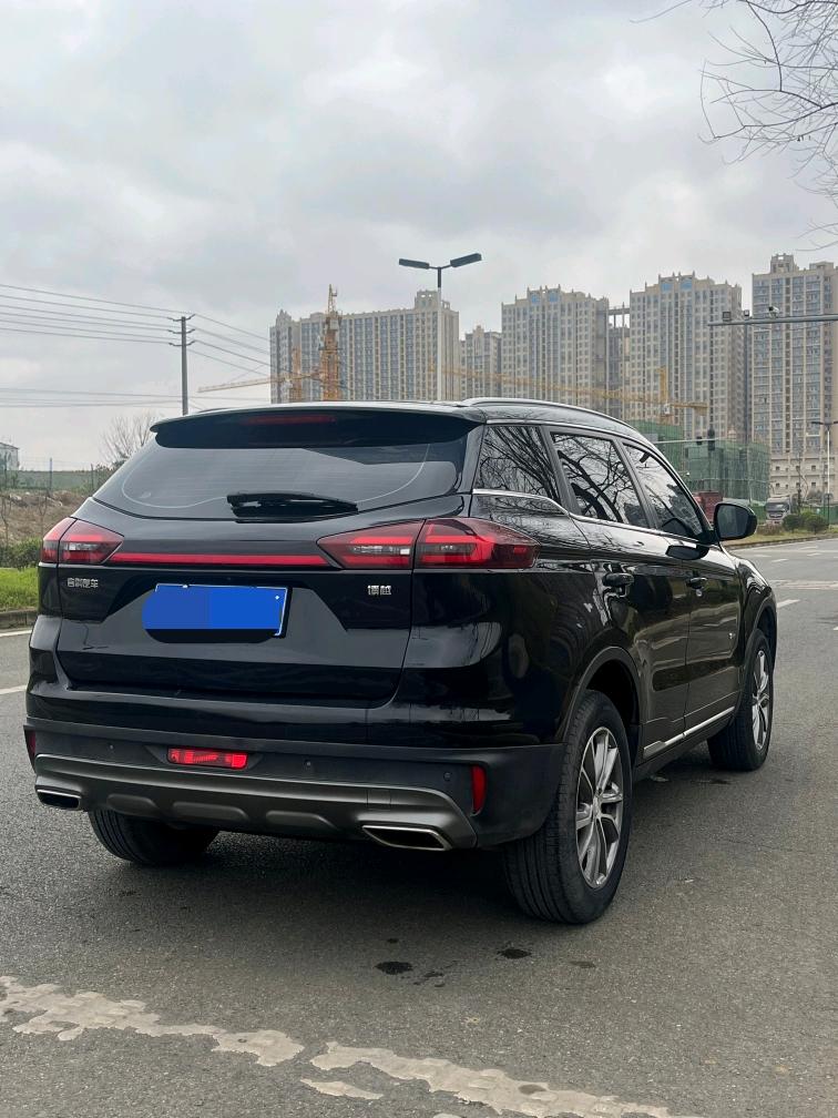 成都18年吉利博越5