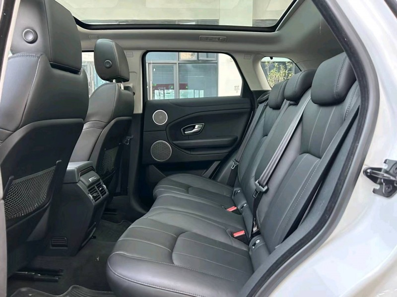 深圳17年路虎极光3