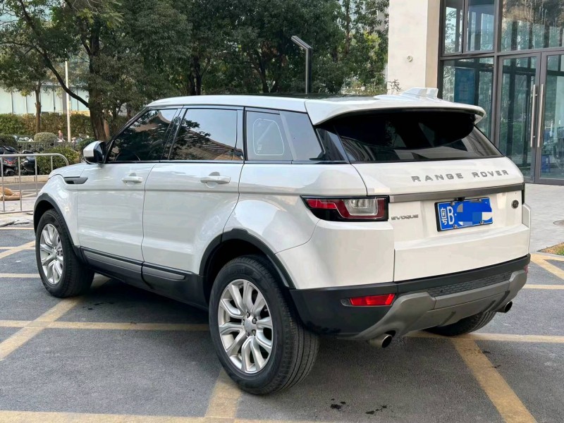 深圳17年路虎极光6