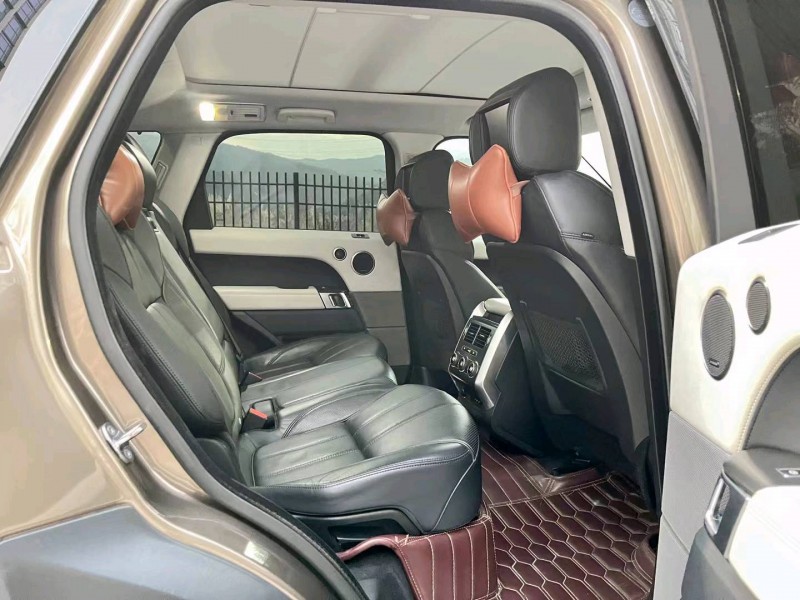 珠海14年路虎揽胜运动3