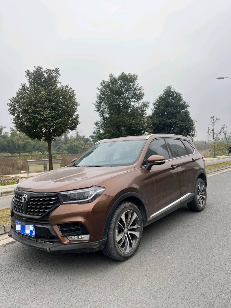 成都18年中华V72