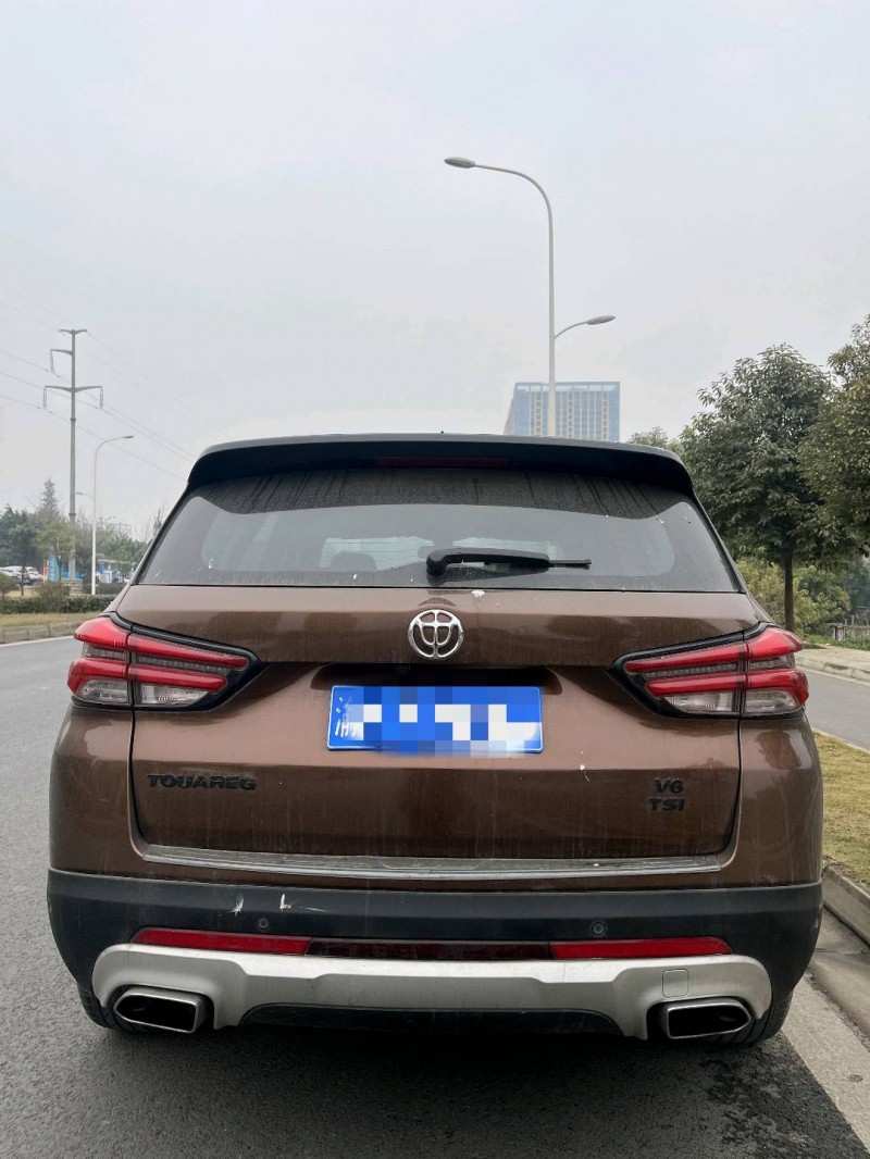 成都18年中华V73