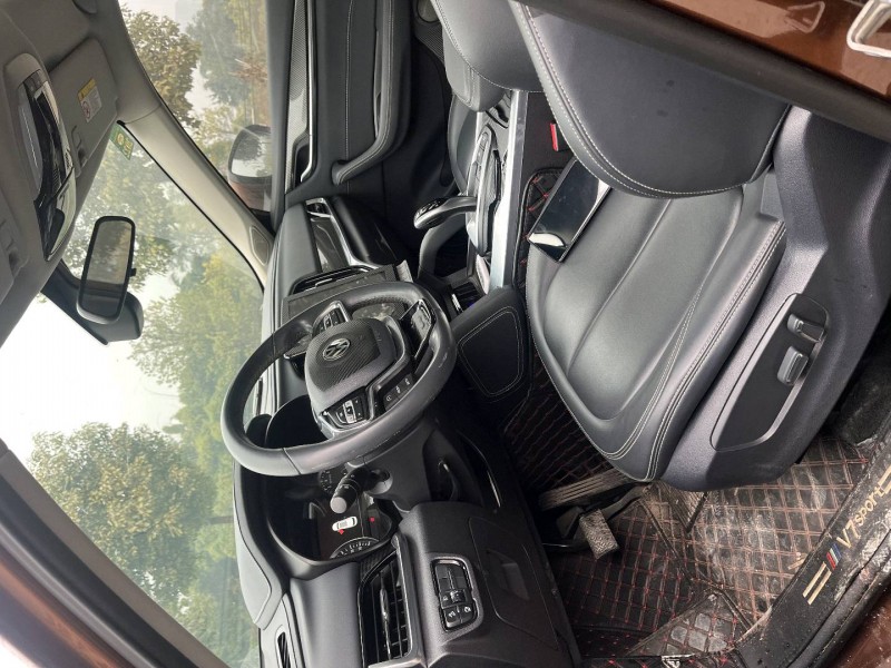 成都18年中华V76