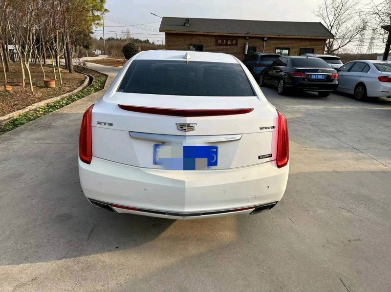 徐州17年凯迪拉克XTS8