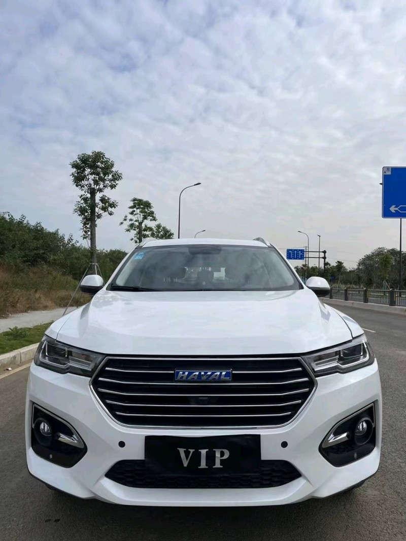 成都17年哈弗H61