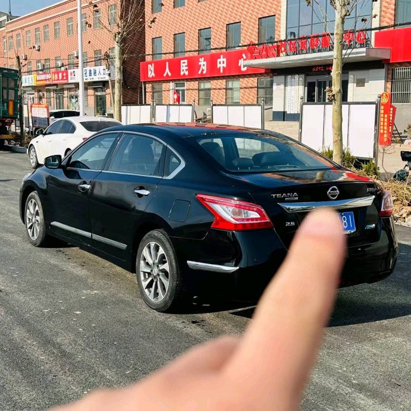 东营14年日产天籁4