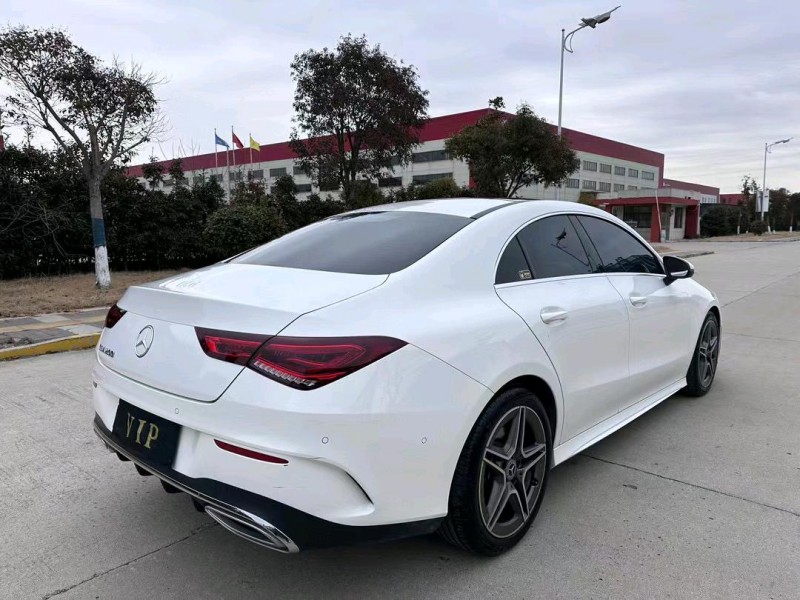 盐城22年奔驰CLA9