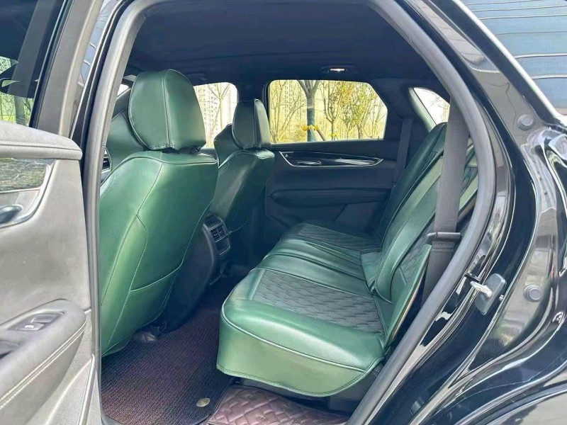 枣庄20年凯迪拉克XT53