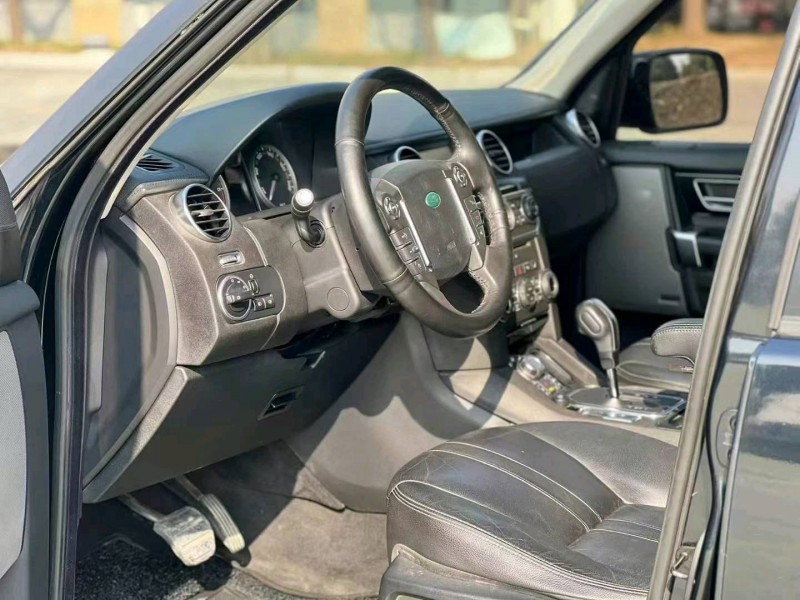 常州12年路虎发现7