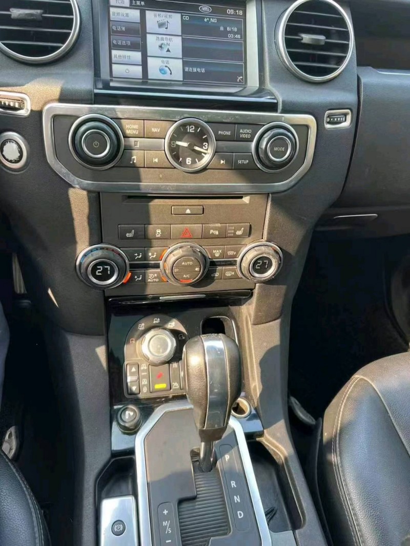 常州12年路虎发现8