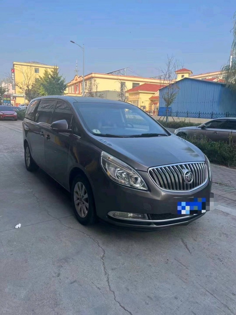 青岛15年别克GL82