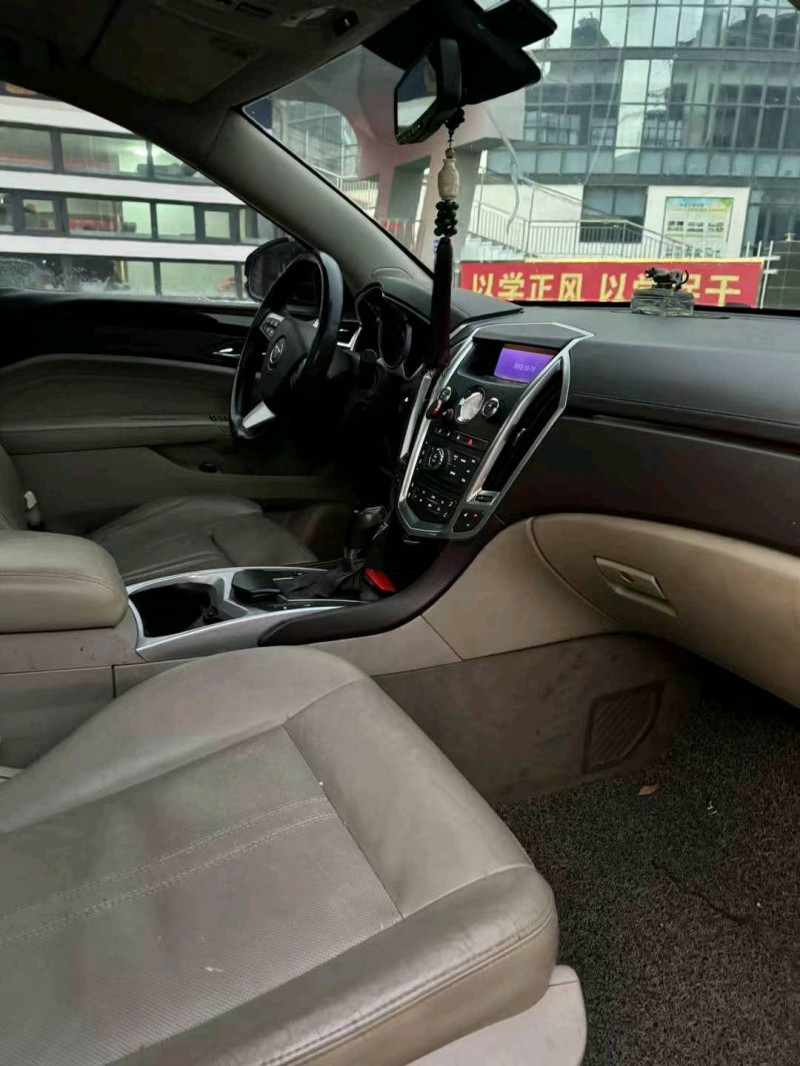 邯郸11年凯迪拉克SRX6