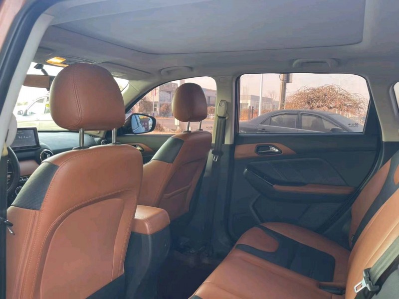 保定16年北汽绅宝X358