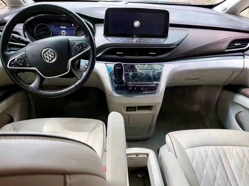 济南22年别克GL86