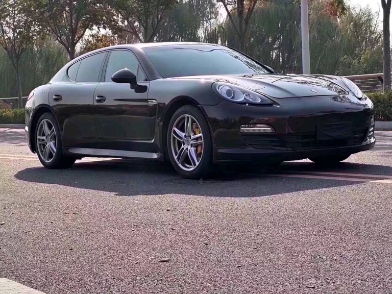 济南11年保时捷帕拉梅拉2