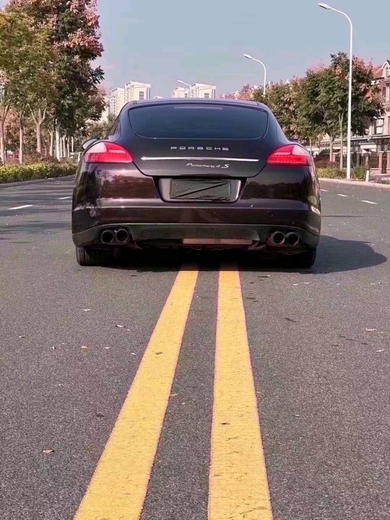 济南11年保时捷帕拉梅拉9