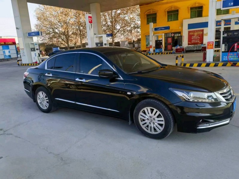 保定13年本田雅阁3