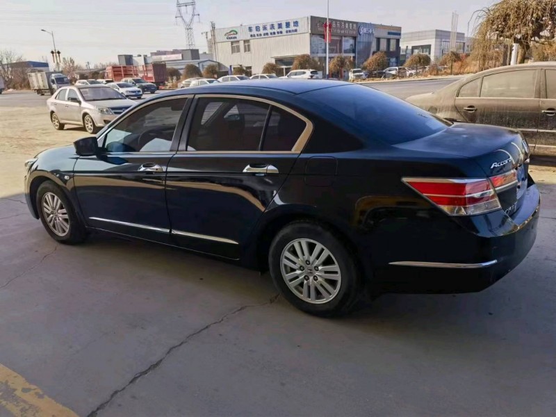 保定13年本田雅阁5