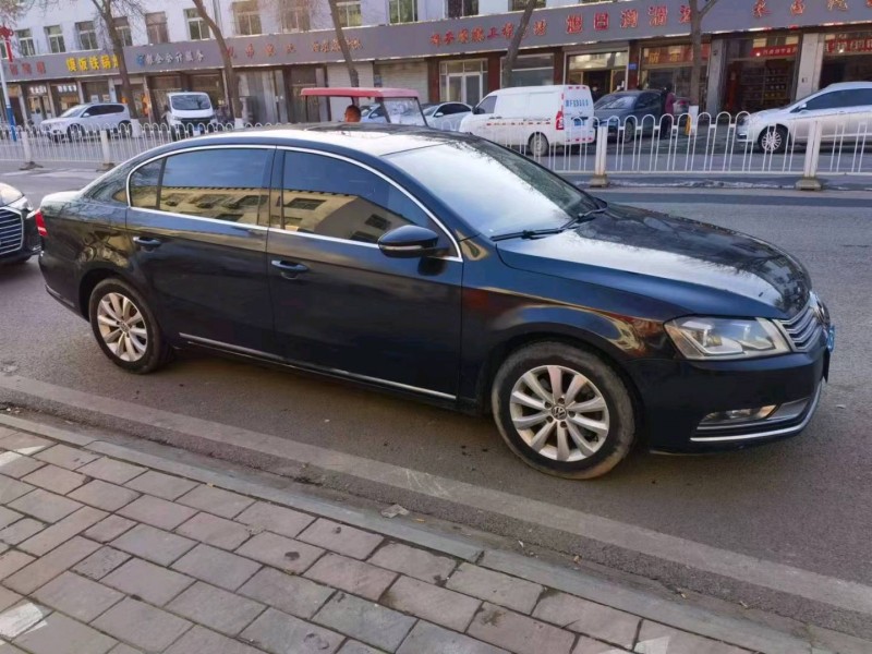 保定14年大众迈腾3