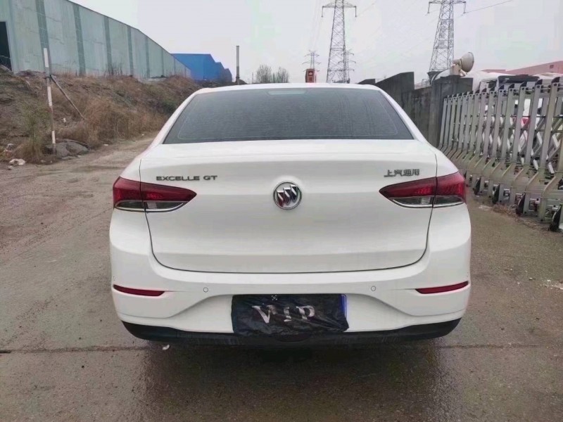 青岛20年别克英朗6