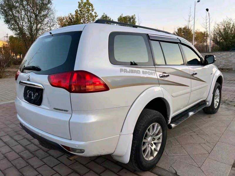 廊坊17年三菱帕杰罗·劲畅8