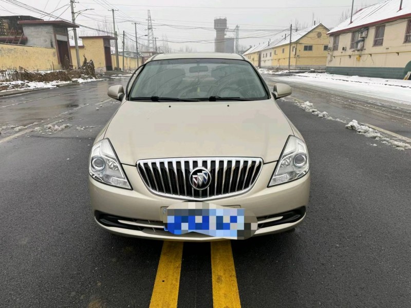 潍坊16年别克凯越1