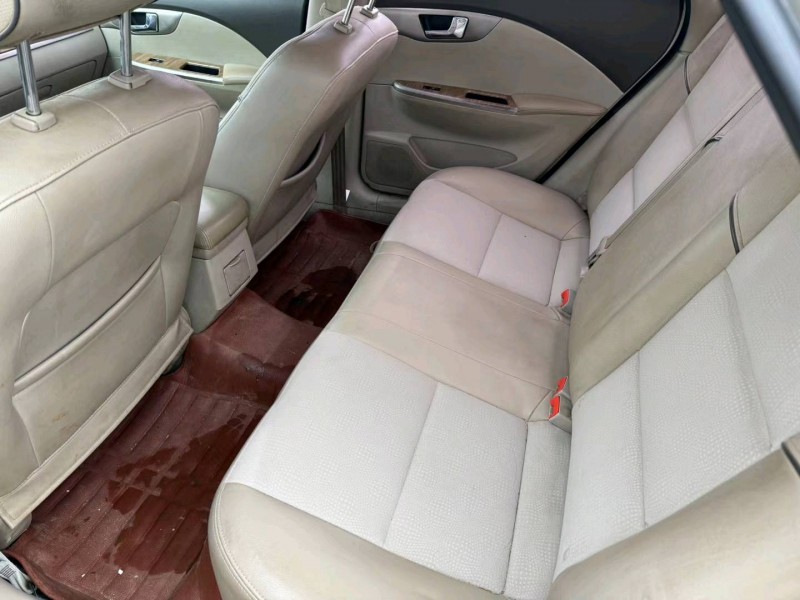 潍坊16年别克凯越8