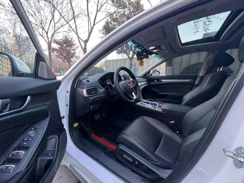 淄博22年本田雅阁5