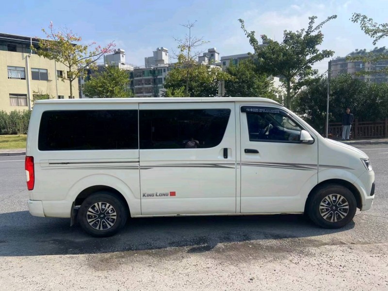 广州21年金龙凯锐4