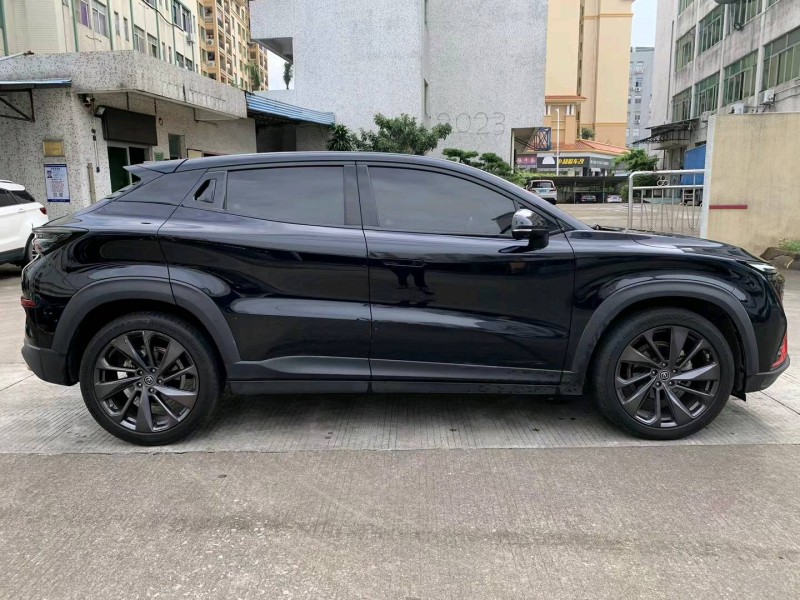 中山21年长安汽车UNI-T2