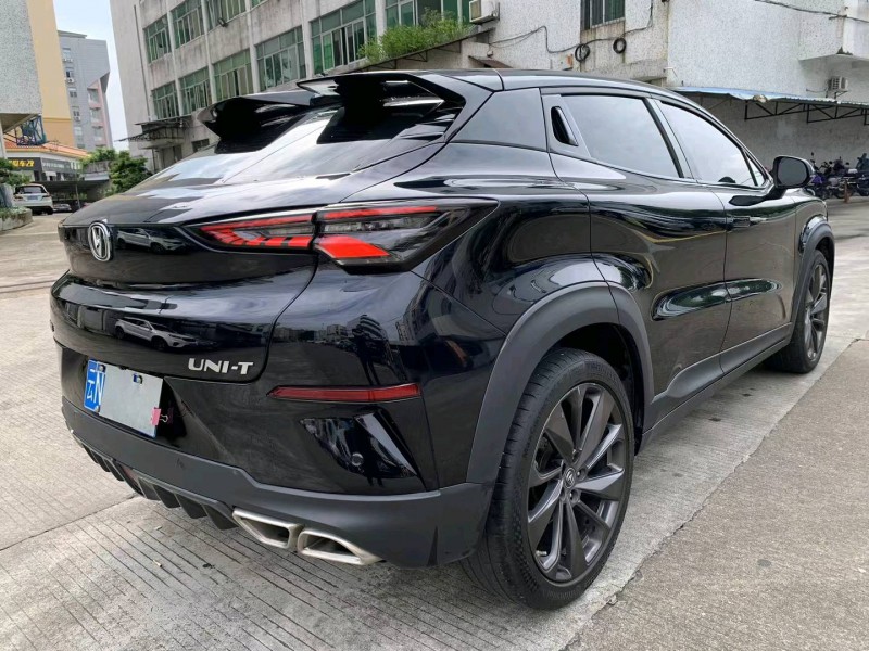 中山21年长安汽车UNI-T4
