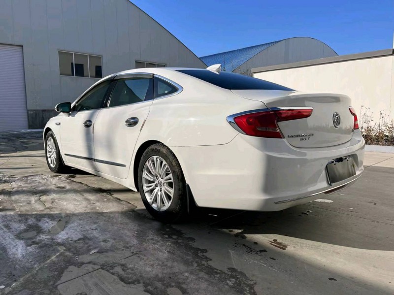 廊坊16年别克君越7