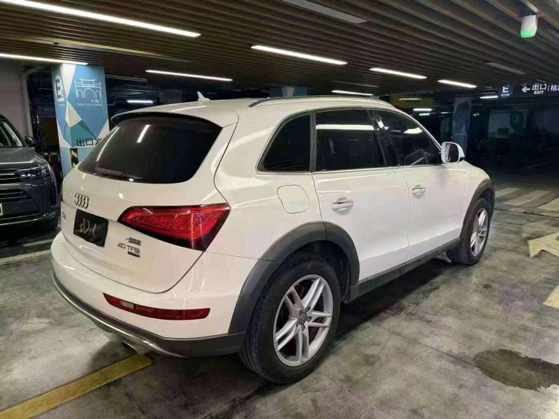 嘉兴18年奥迪Q56