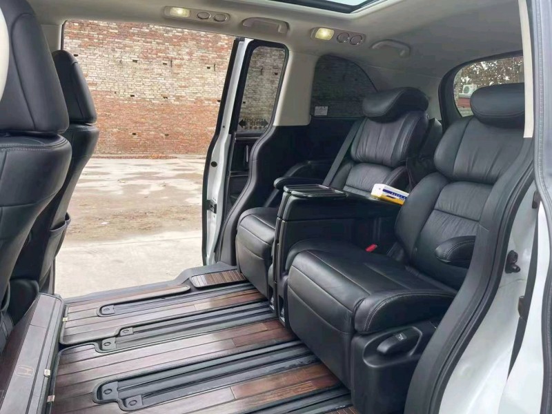 邢台18年本田艾力绅6