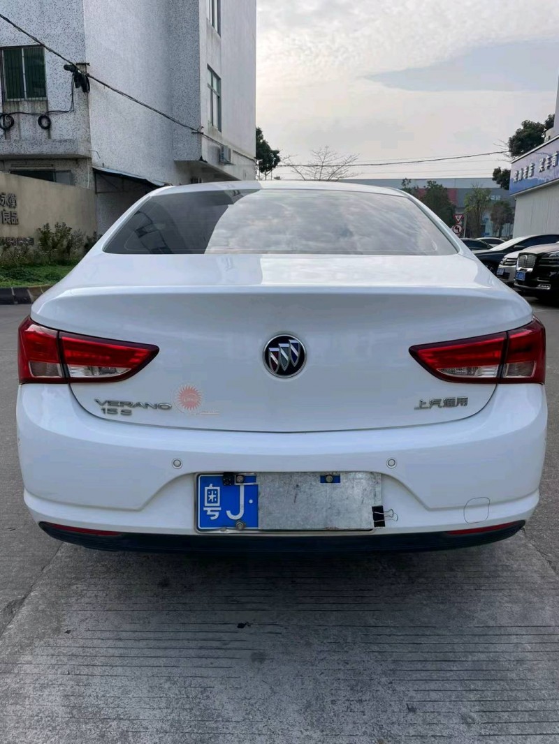 中山19年别克威朗9